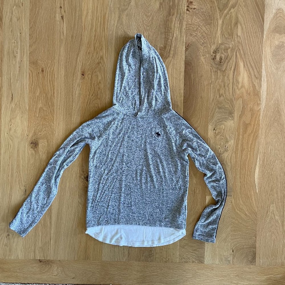 ABERCROMBIE KIDS cute girls gray hooded top shirt (Size 11/ 12)
